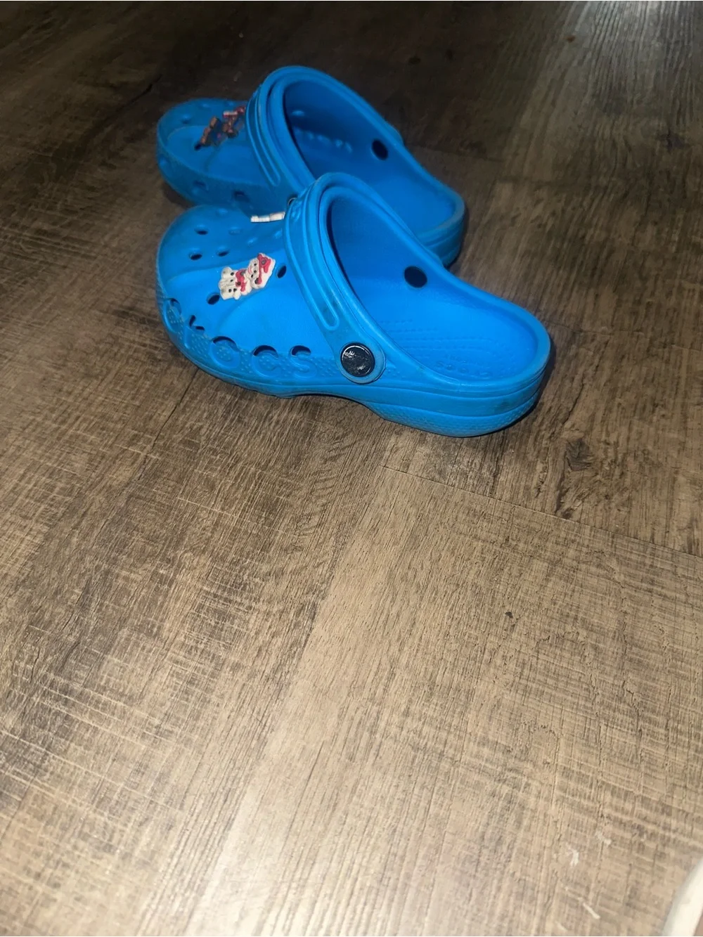 CROCS Kids' Blue Ventilated Clog with Character Charms size 12C Preowned